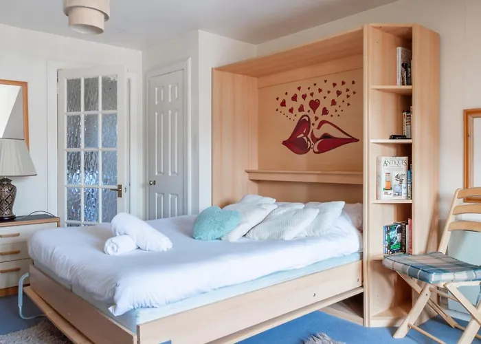 Tony Asga - Tony\'S Apartment Heart Of Edinburgh City Centre Sleeps 2