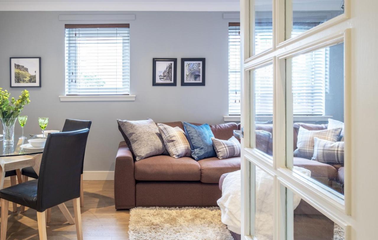 The Rock View Old Town 2-bedroom Terrace Lift Parking