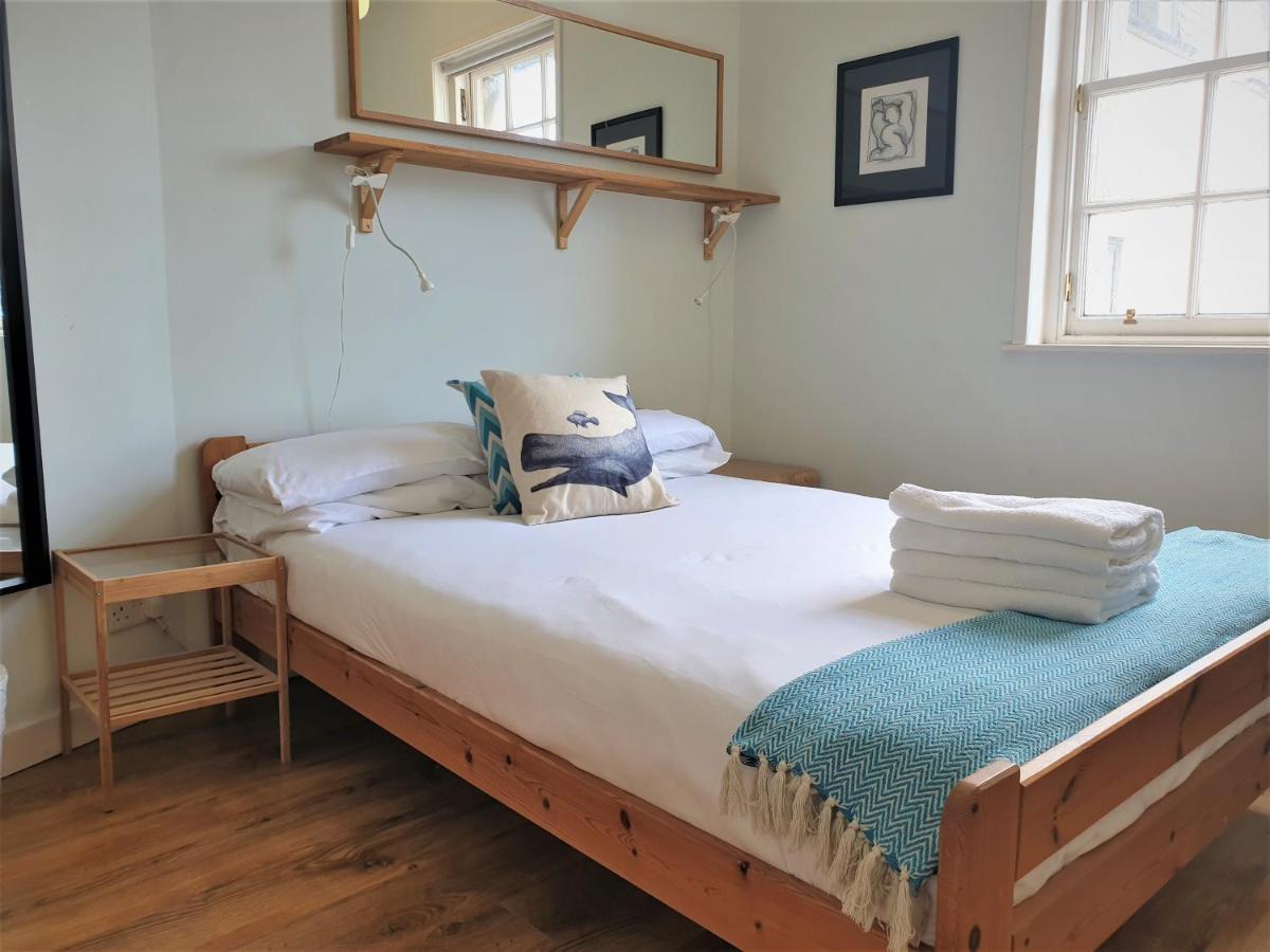 Canongate - Spacious And Historic 2 Bed Flat On Royal Mile Apartment
