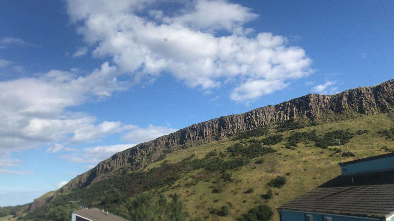 Apartment Holyrood Skyline Edinburgh