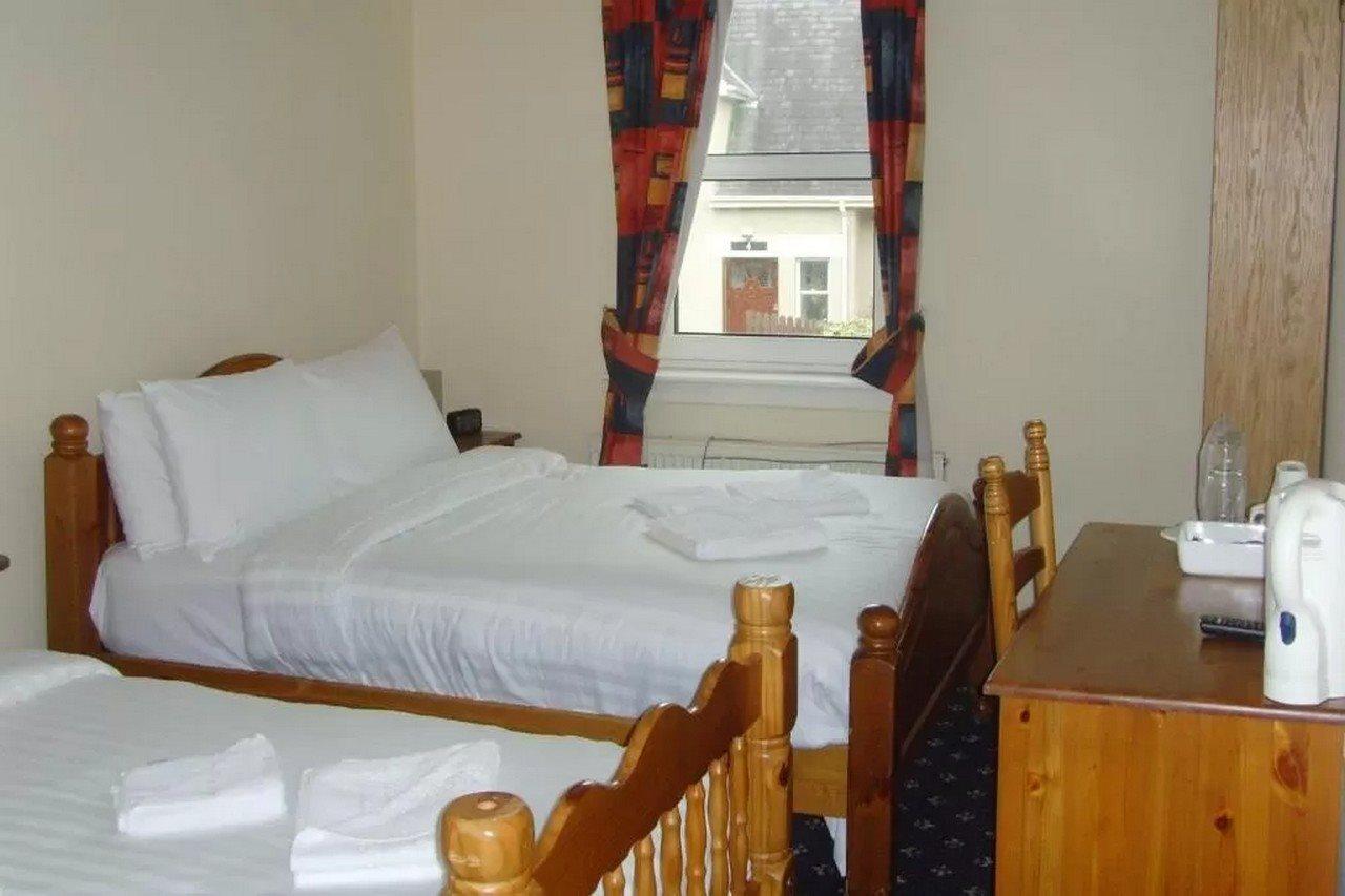 Hotel Twin Lions 2*