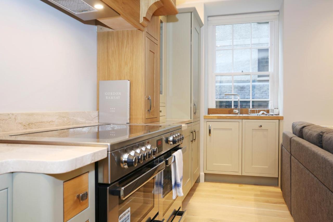 Joivy Modern And Airy Flat On The Historic Royal Mile * Edinburgh