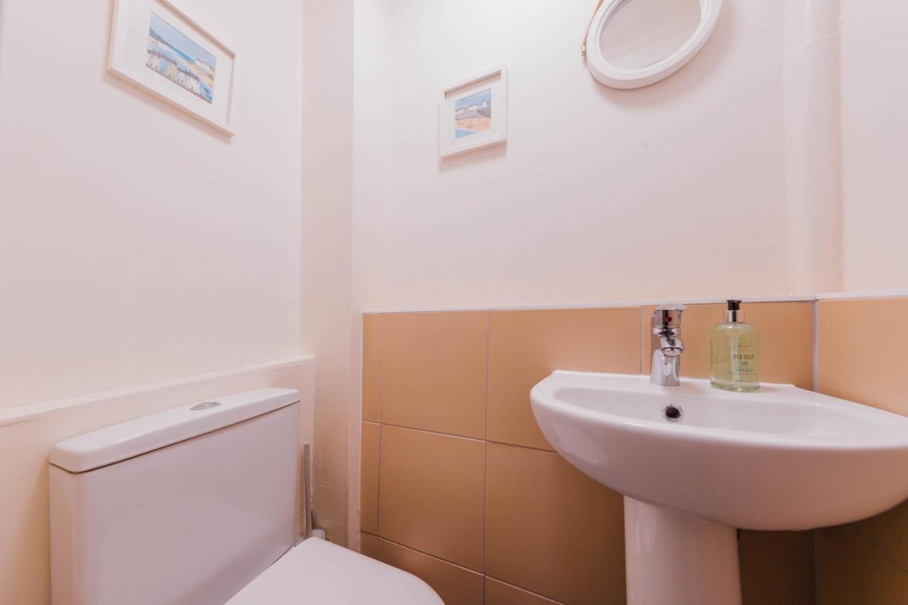 Stylish And Comfortable Centre
