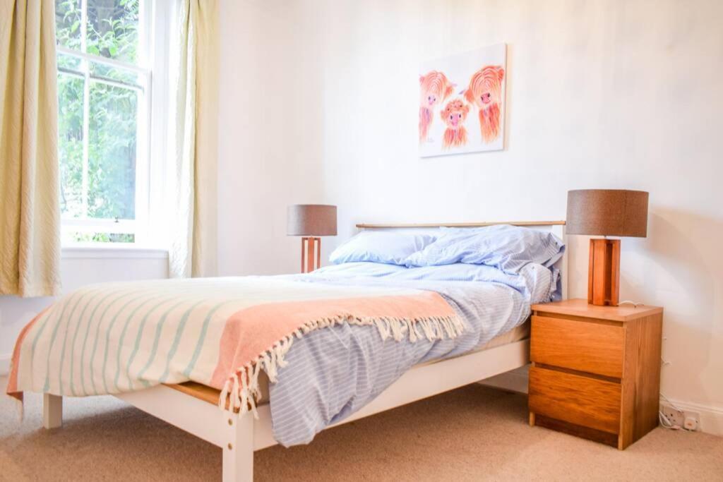 Appartement Lovely Sunny 2 Bed Coast Édimbourg
