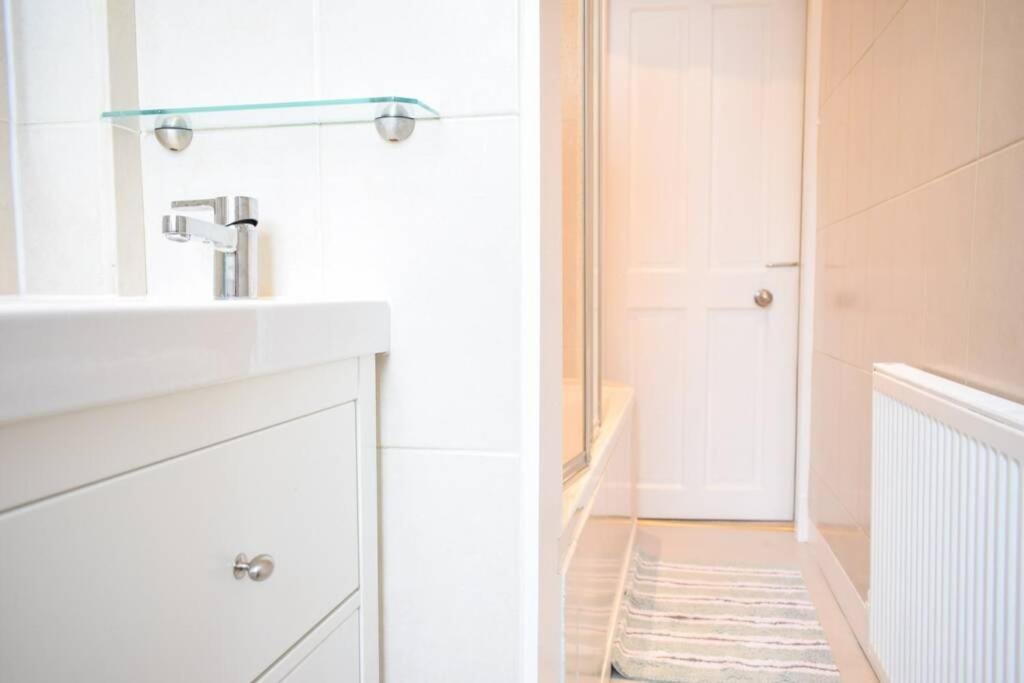 Appartement Lovely Sunny 2 Bed Coast Édimbourg