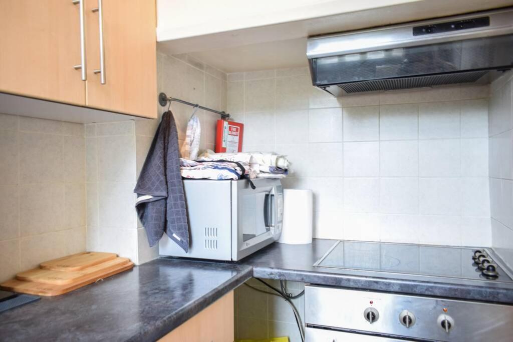 Lovely Sunny 2 Bed Coast