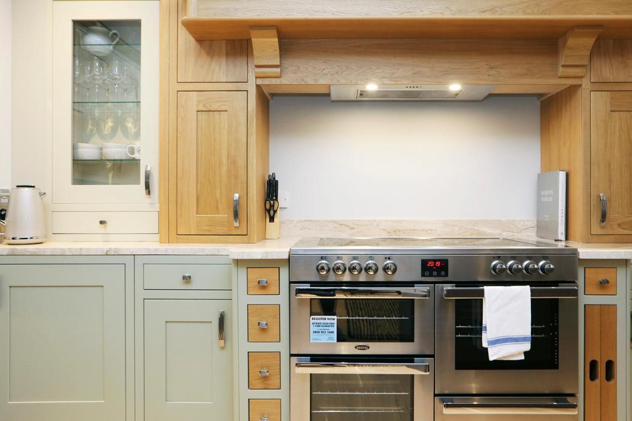 Joivy Modern And Airy Flat On The Historic Royal Mile Apartment Edinburgh