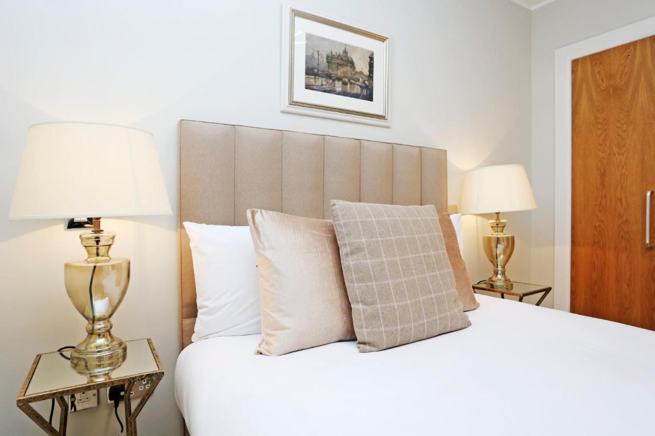 Joivy Modern And Airy Flat On The Historic Royal Mile Apartment Edinburgh