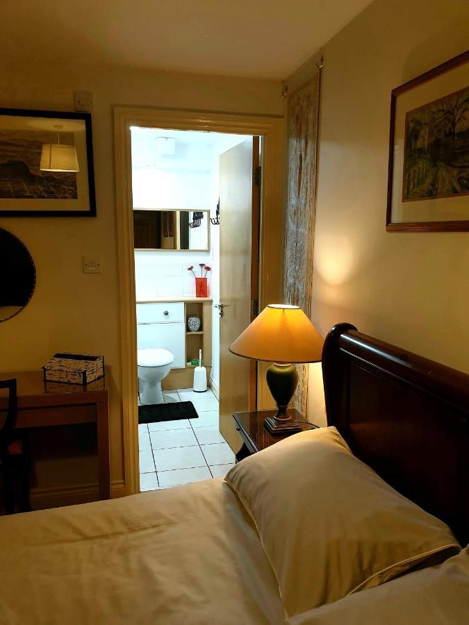 Central En-suite *