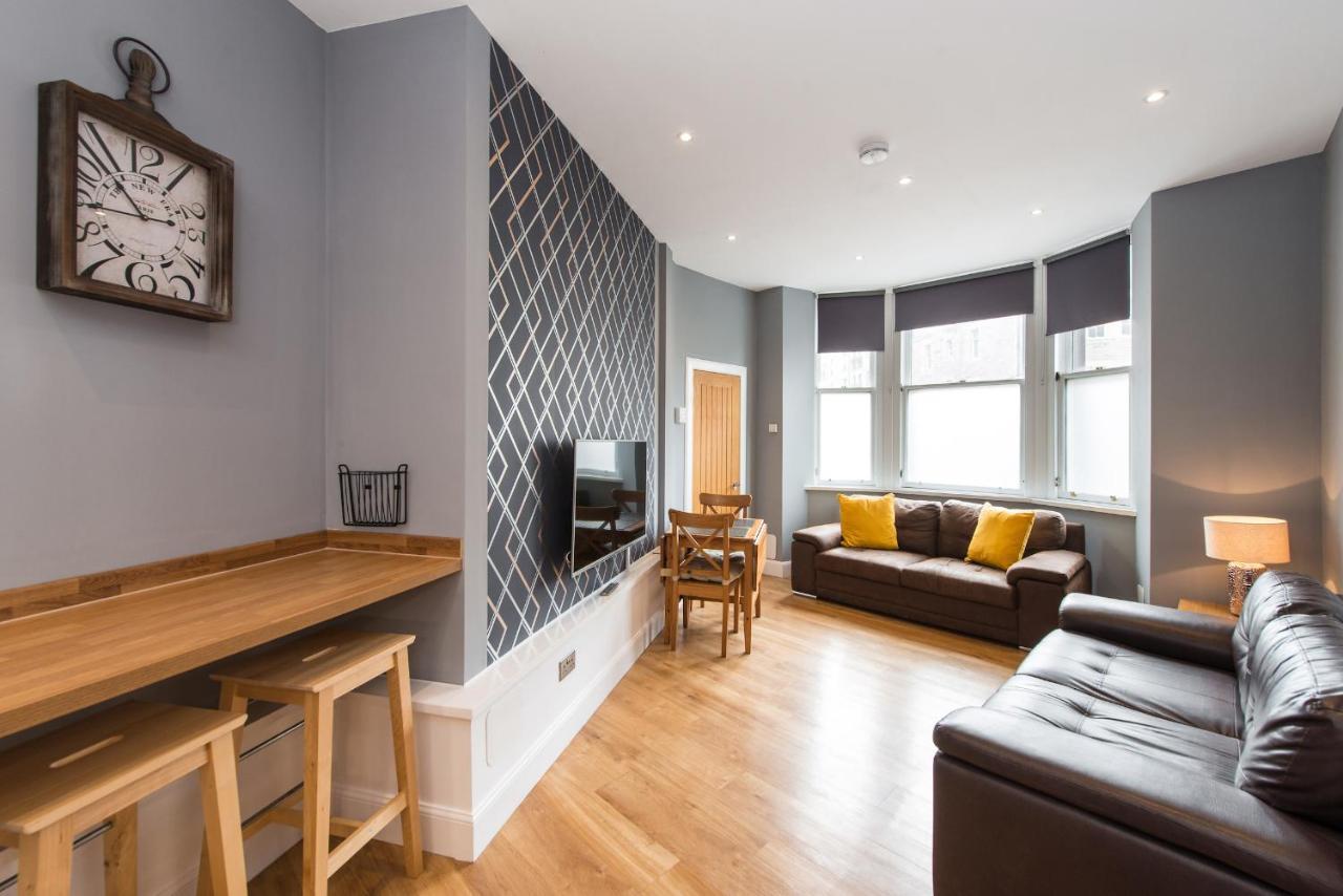 Apartment Castle Apt, Modern, Edinburgh