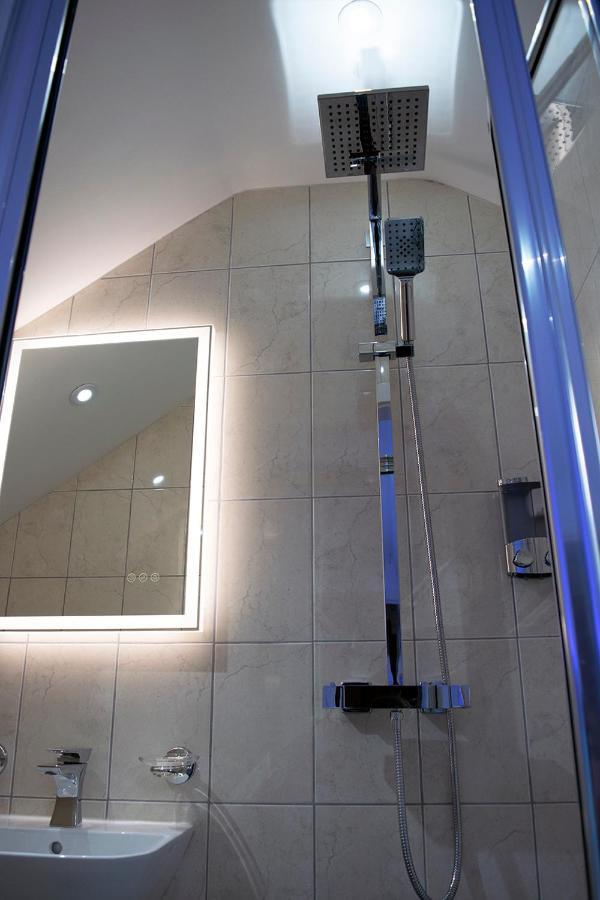 Aparthotel Crosskeys 双金匙公寓 EDI