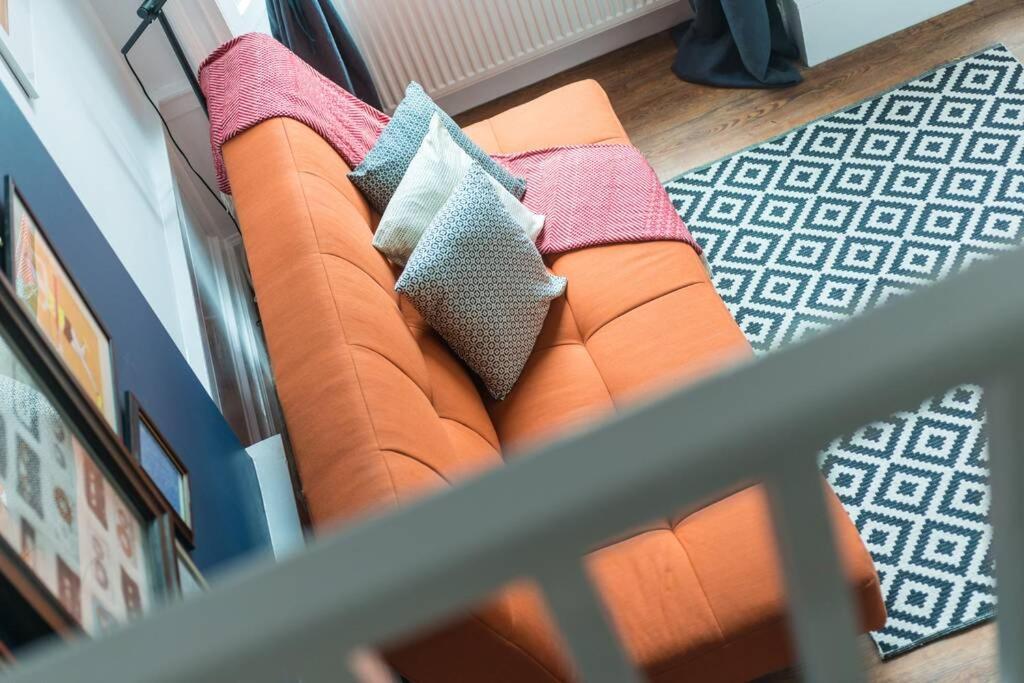 Newly Refurbished Centre Chic Pad Apartment Edinburgh