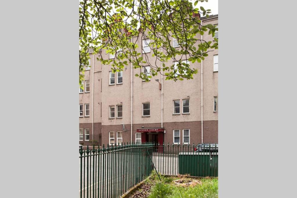 2 Bedroom With Park View Edinburgh