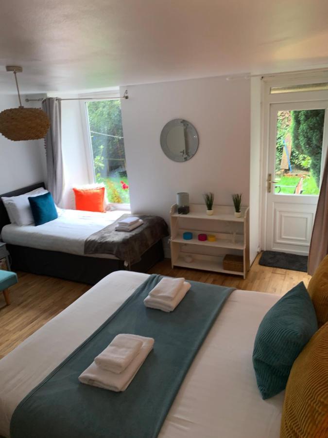 Apartment Charming 5-bed In EDI