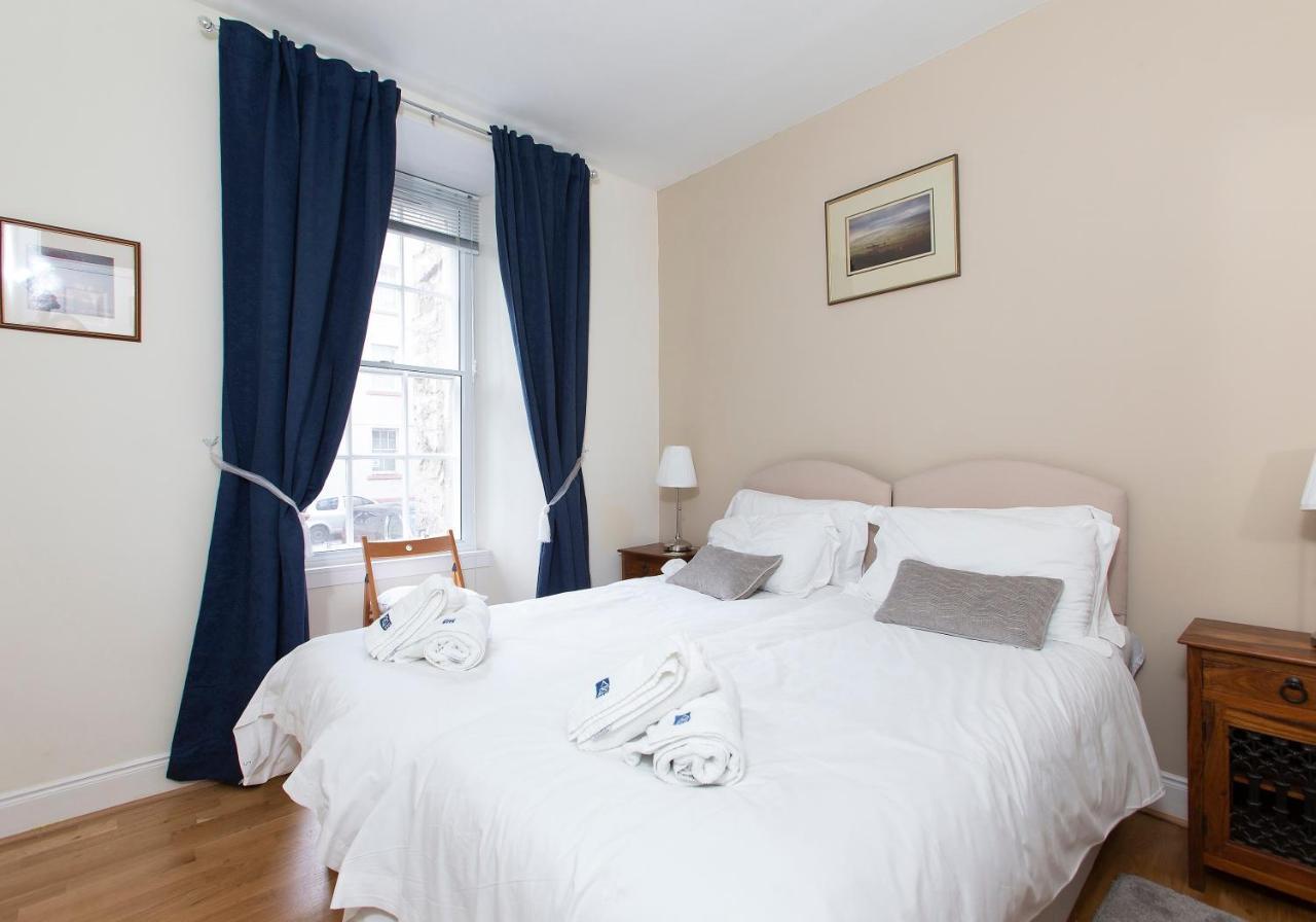 Apartment Blair St Scott Old Town Edinburgh