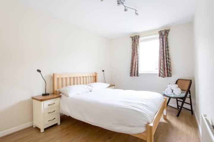 Appartement Dicksonfield - Modern 2 Bed, 2 Bath Close To Centre *