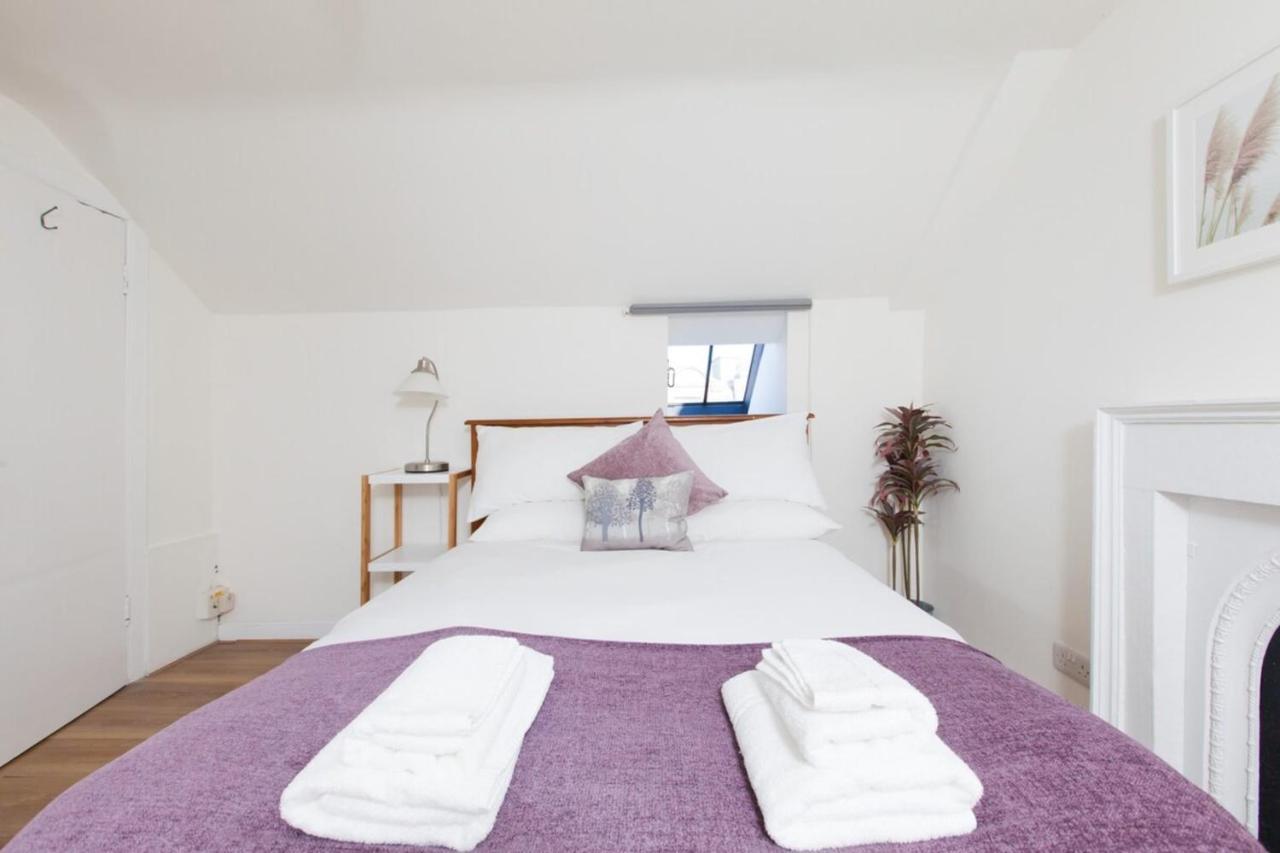 Spacious 4 Bedroom Near Meadows * Edinburgh
