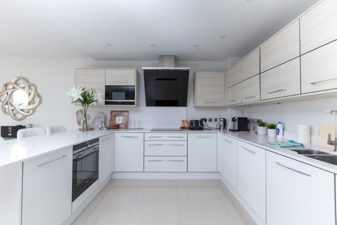 Apartment Luxurious - Sleeps 6 EDI