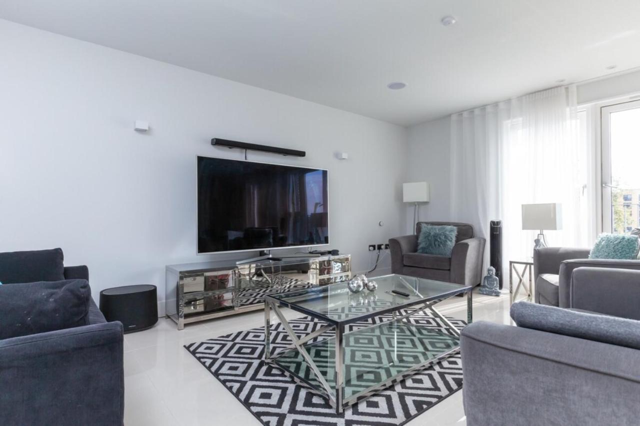 Luxurious - Sleeps 6 EDI