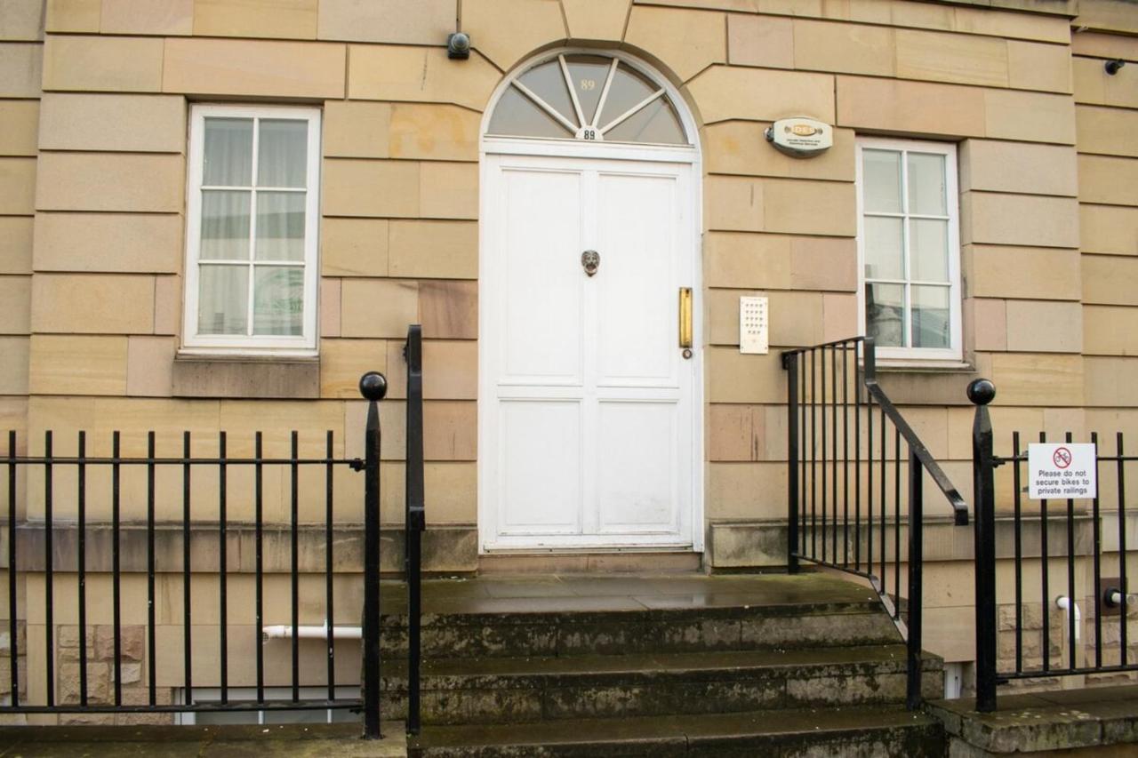 Apartment Beautifully Renovated -central Edinburgh