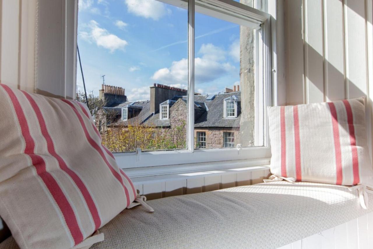 Charming City Centre Flat In Appartement EDI