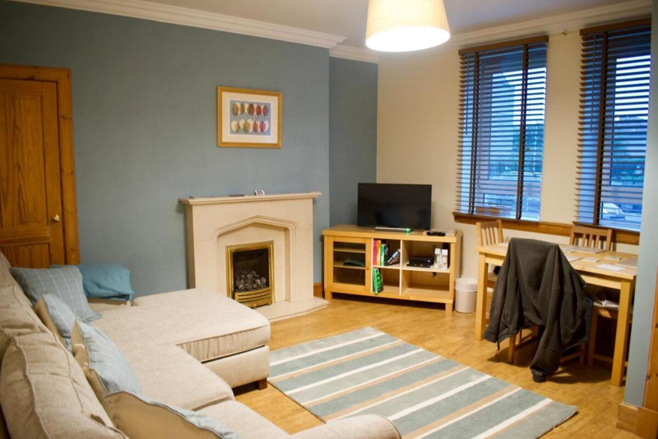 Newly Refurbed With Free Parking Edinburgh