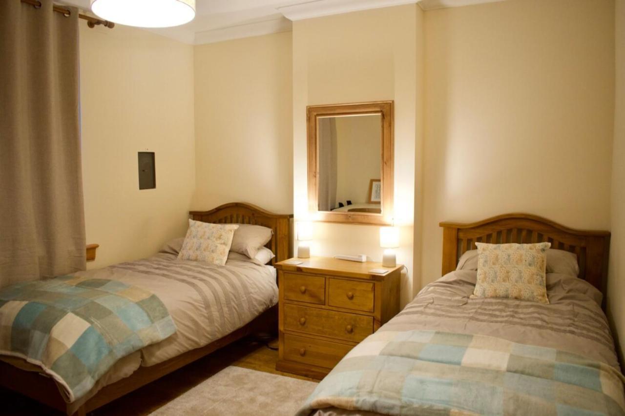 Newly Refurbed With Free Parking