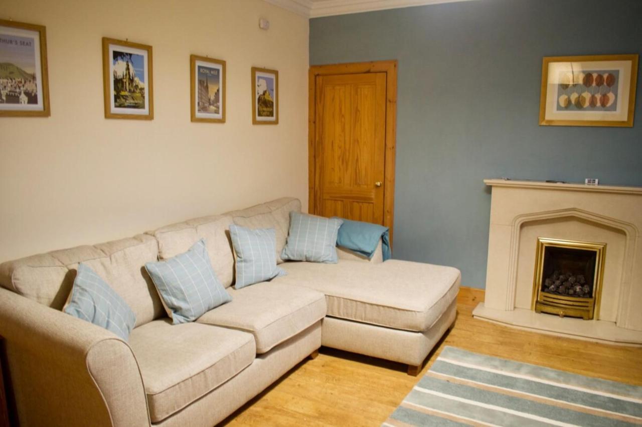 Newly Refurbed With Free Parking Edinburgh