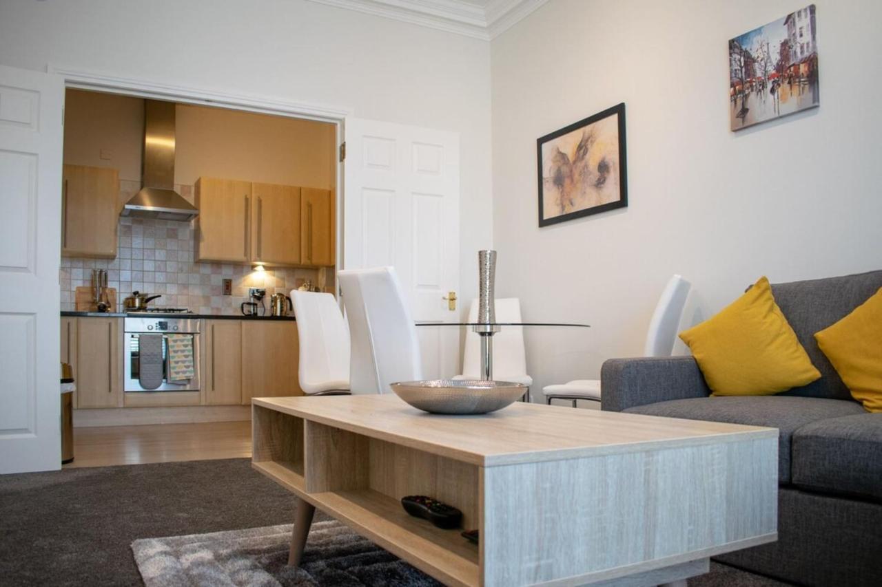 Beautifully Renovated -central * Edinburgh