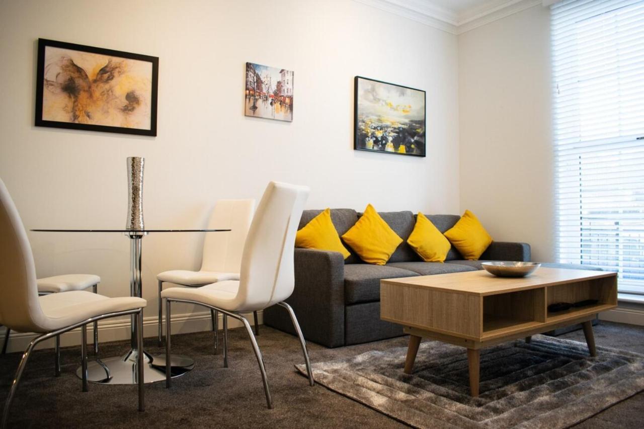 Beautifully Renovated -central Apartment Edinburgh