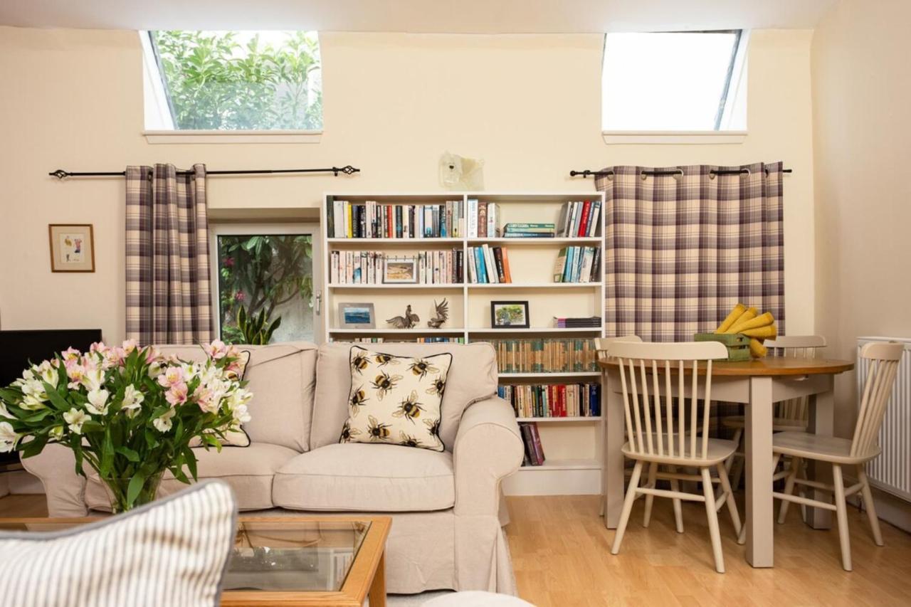 Luxury Morningside With Patio * Edinburgh