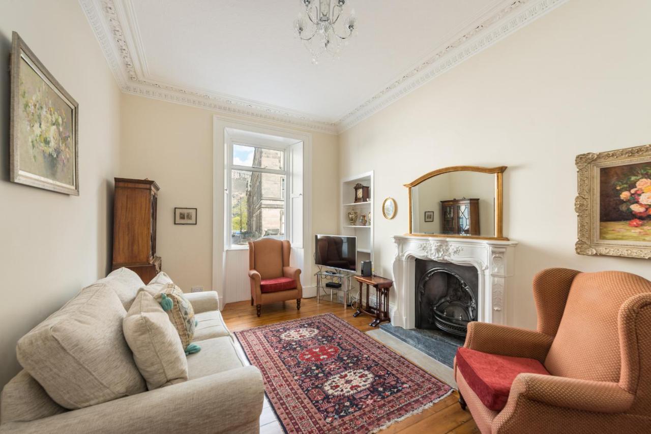 Victorian Elegance With Stunning Castle View Holiday home