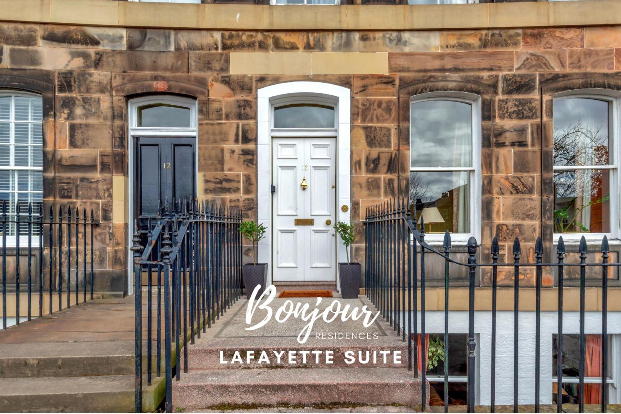 Georgian West End Main Door 2br-1ba, Near Eicc By Bonjour Residences *