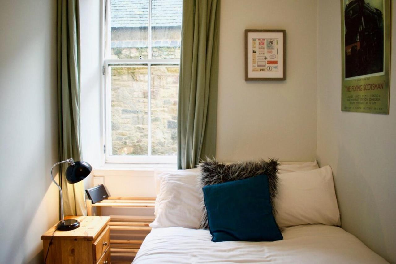 Apartment 3 Bedroom Next To Leafy Meadows