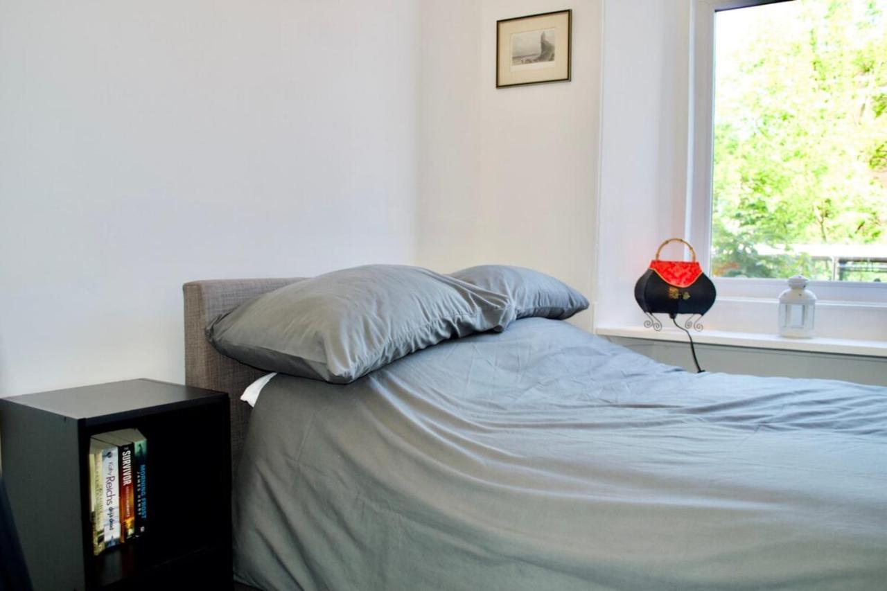 Charming Bright And Comfortable Apartment *