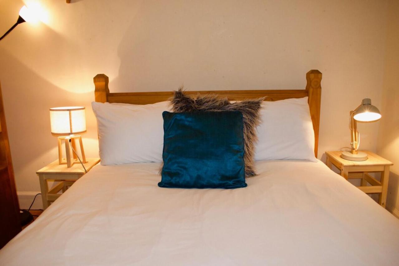 3 Bedroom Next To Leafy Meadows Apartment Edinburgh