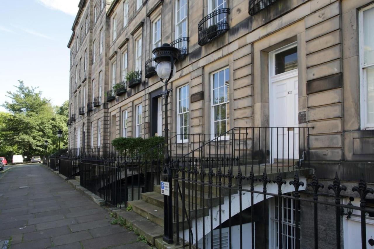 Grand New Town 2 Bedroom In Edinburgh