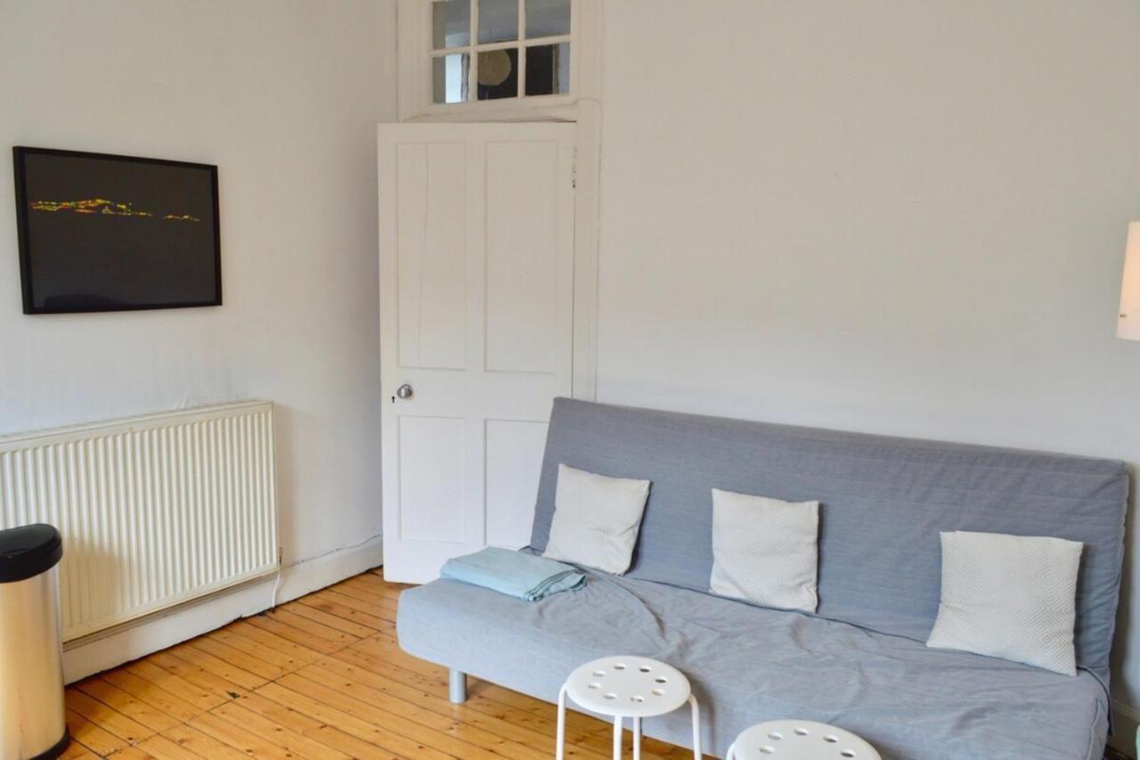 And Inviting 2 Bedroom Perfect For Festival Apartment