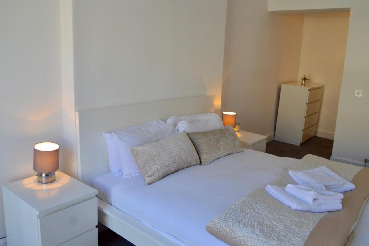 Apartment Spacious 3 Bedroom Flat In The Centre Edinburgh