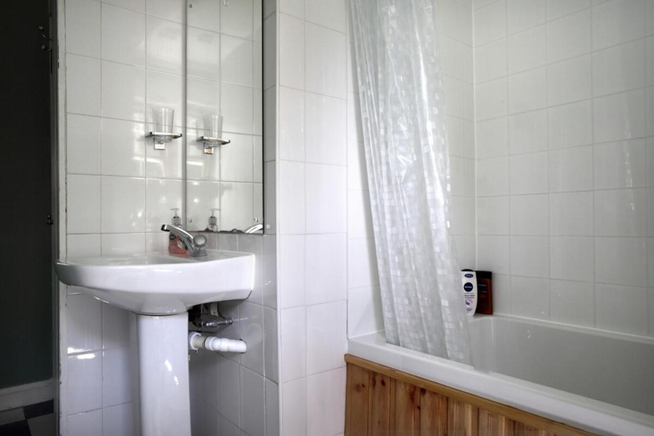 Grand New Town 2 Bedroom In *