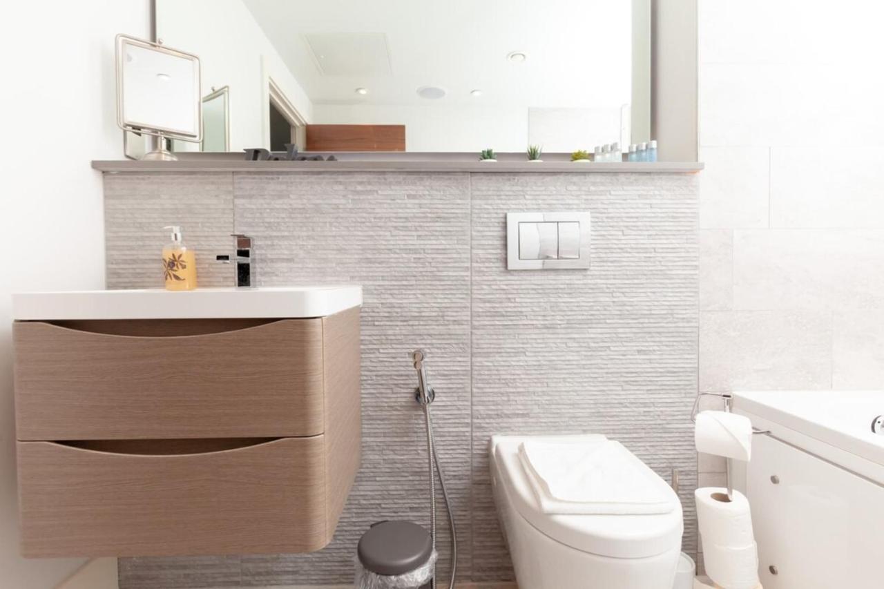 Luxurious - Sleeps 6 Apartment EDI