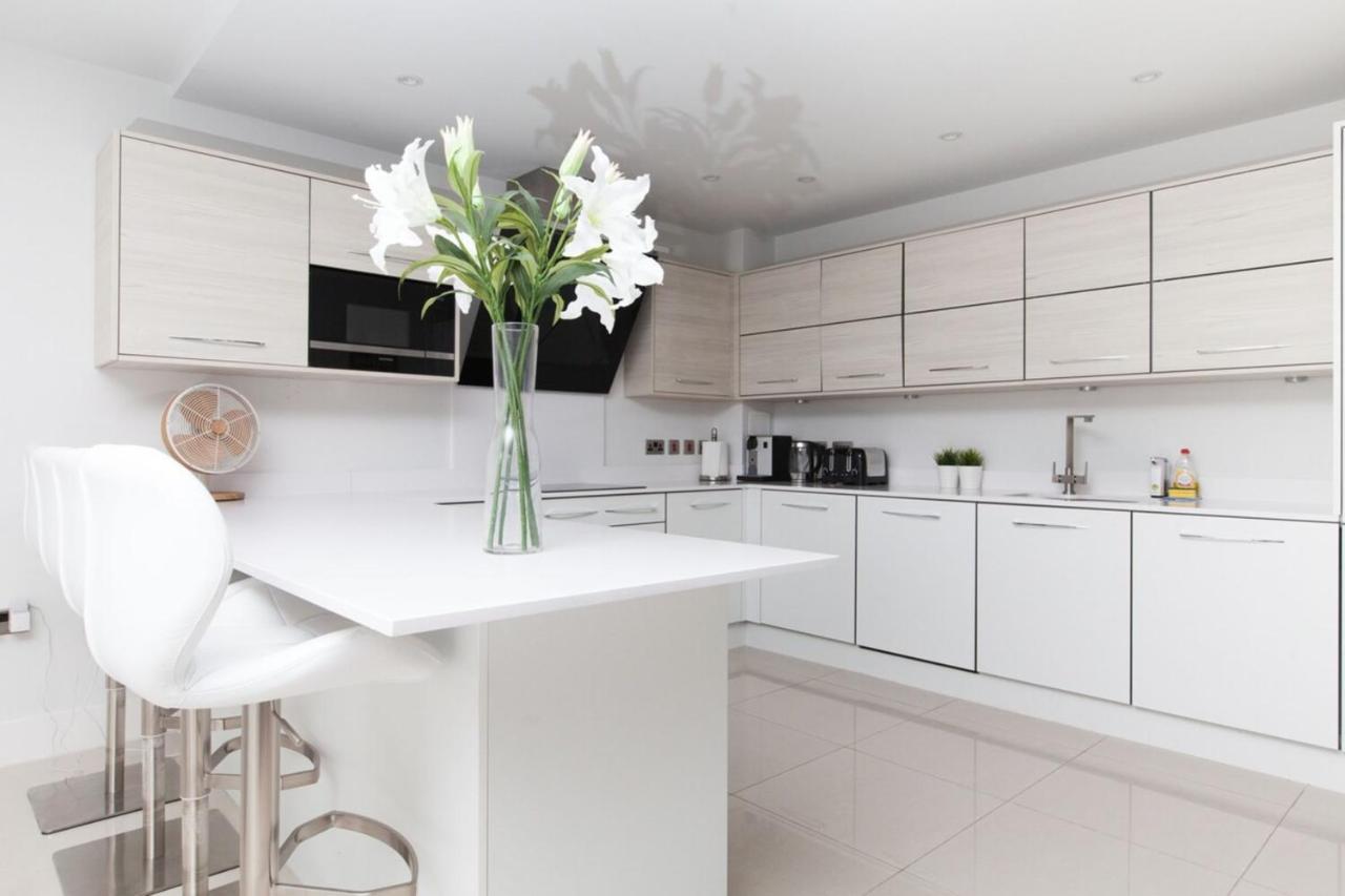 Luxurious - Sleeps 6 * EDI