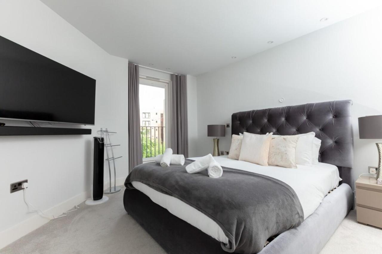 Luxurious - Sleeps 6 Apartment EDI