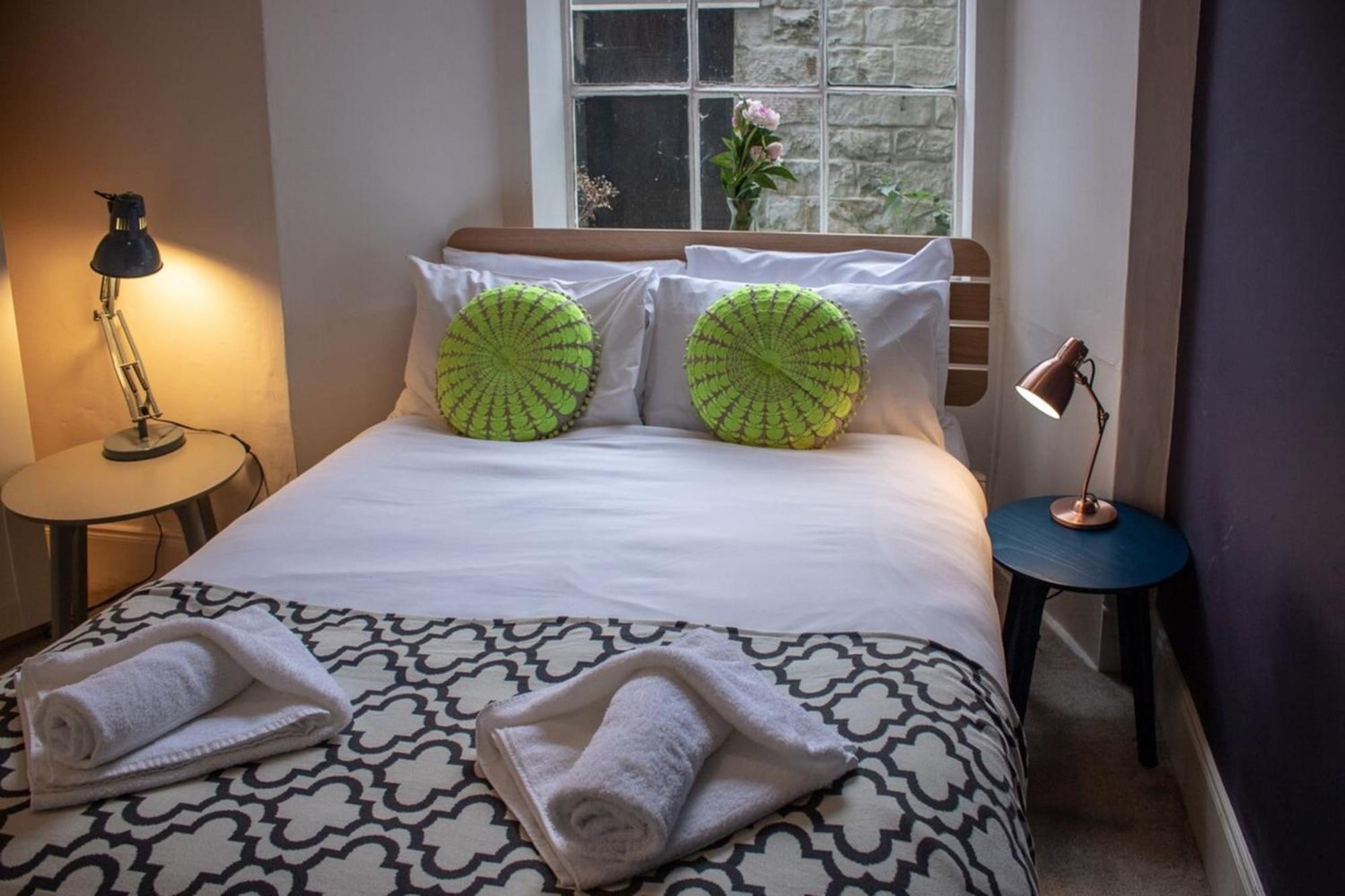 Apartment Beautifully Modernised New Town
