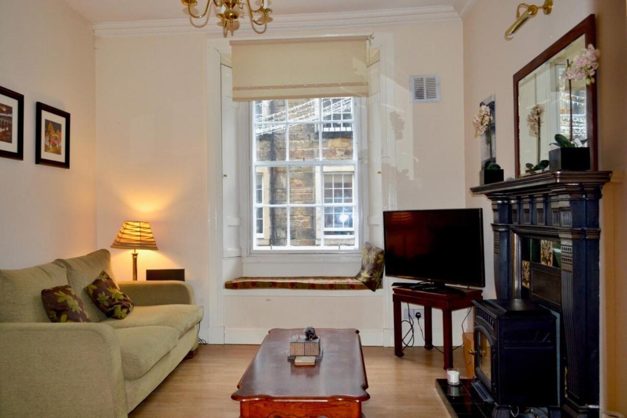 Apartment Homely Comfortable 2 Bed In Historic Rose Street *