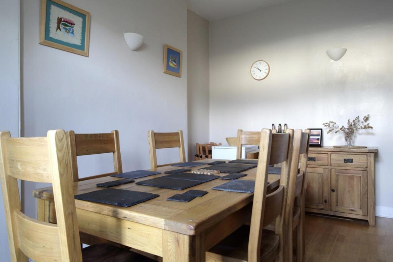 And Spacious 2 Bedroom Flat With Garden EDI