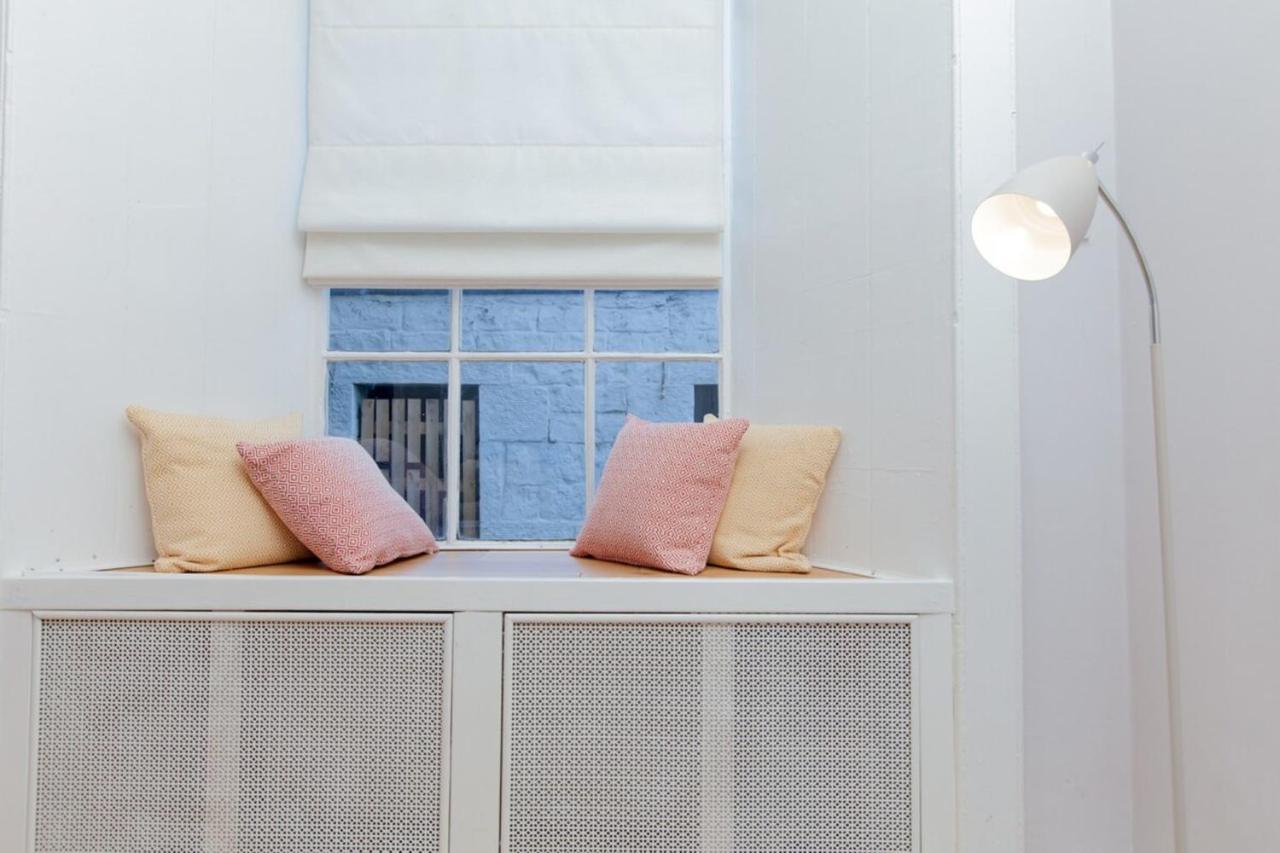 Beautifully Modernised New Town Apartment