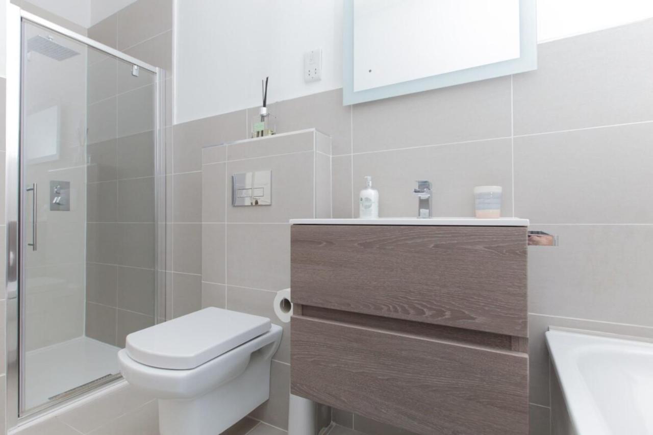 Apartment Beautifully Modernised New Town