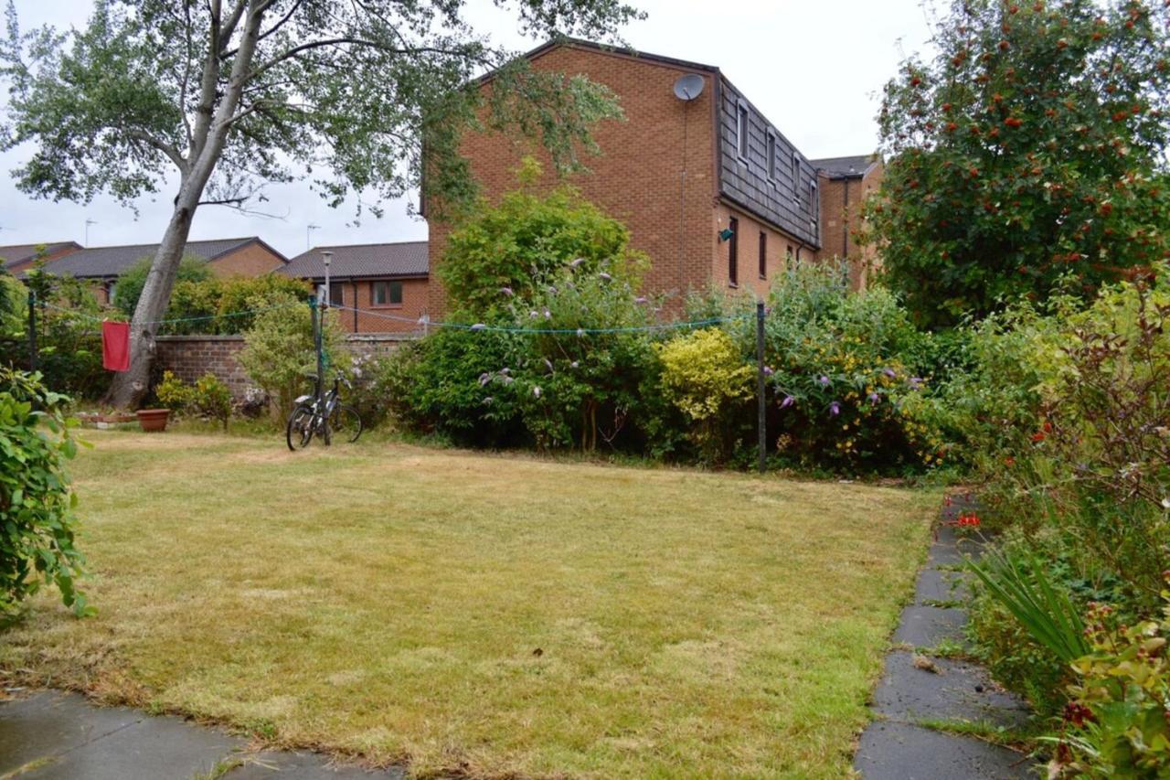 Comfortable 2 Bed In Blackford Appartement