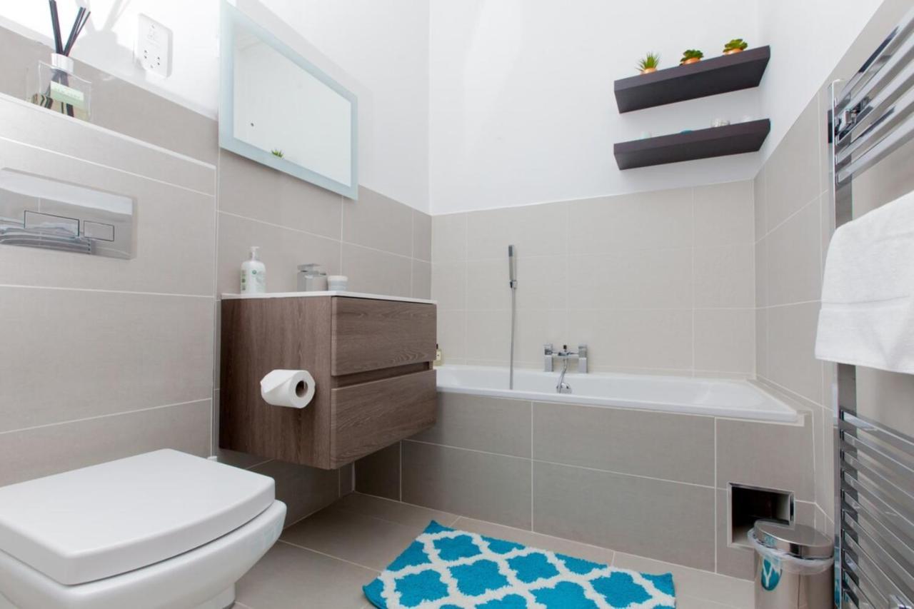 Apartment Beautifully Modernised New Town